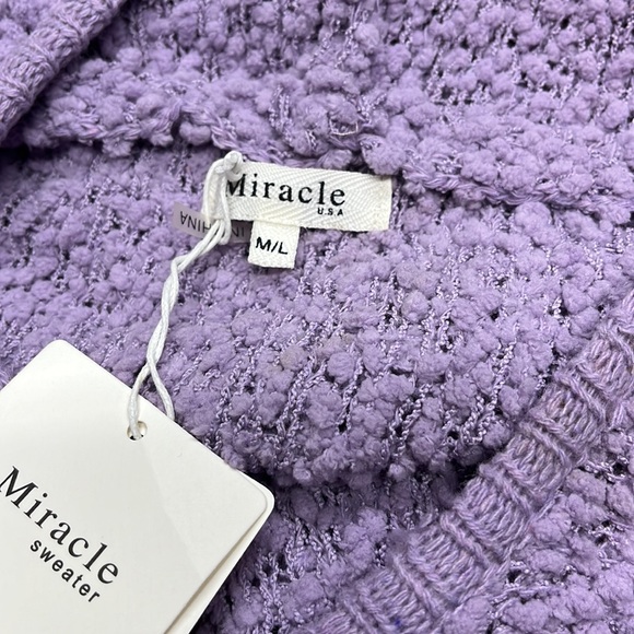 Lilac Sweater Size M/L, hooded, oversized, new with tags - Picture 2 of 5